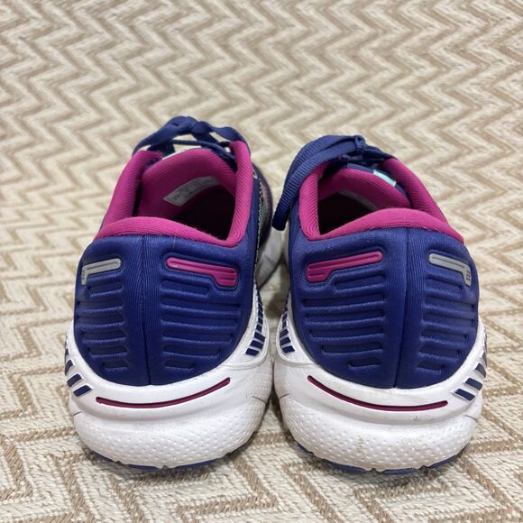Brooks Women’s Adrenaline GTS 22 Running Shoes - Picture 5 of 10